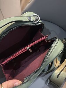 Chic Apple-Shaped Handbag