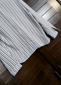 Classic Striped oversized Button-Up Shirt