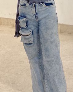 Wide Leg Jeans with Pockets