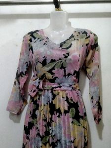Floral Print V-Neck Midi Dress