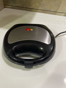 Compact Sandwich Maker
