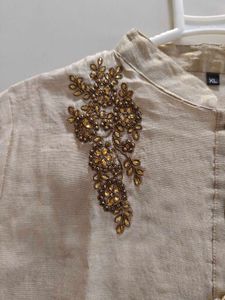 Elegant Embroidered Kurta