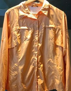 Columbia Lightweight Shirt – Imported | Excellent