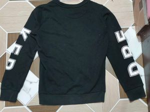 Black Graphic Print Sweatshirt