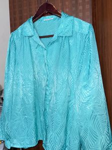 Elegant Teal Leaf Print Shirt🩵