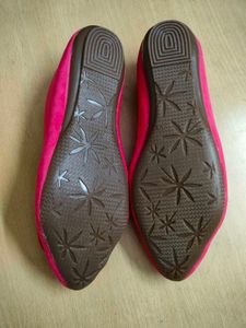 Attractive Woman's Pink Bellie 👠👠