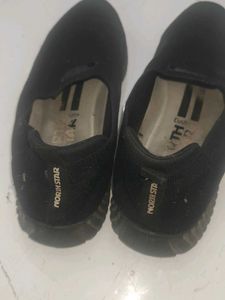 Comfortable Black Slip-On Sneakers