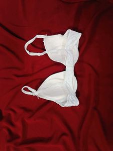 🇳🇿💫🎀Elegant White Lace Padded Bra