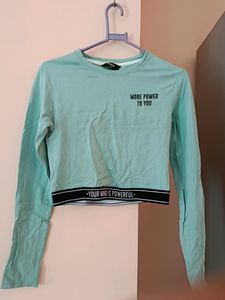 Im Selling a Fitted Top