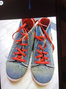 beautiful sport shoes