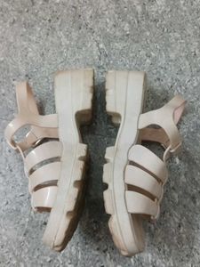 Zudio Beige Wedge Sandals