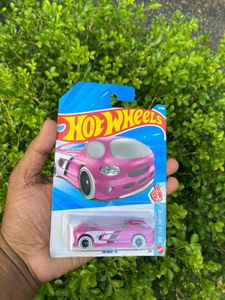 Hot Wheels HW Far Driver Pink