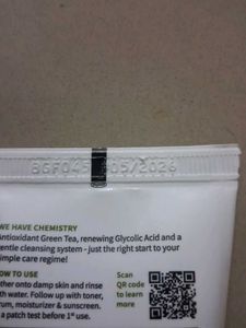 Plum Green Tea Face Wash free mini too