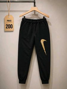 Black leggings