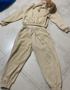 Cozy Loungewear Set - Crop Top & Joggers