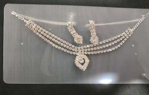 Elegant Rhinestone Necklace & Earring Set