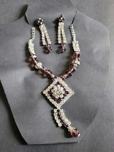 Stunning Purple & Silver Necklace & Earring Set