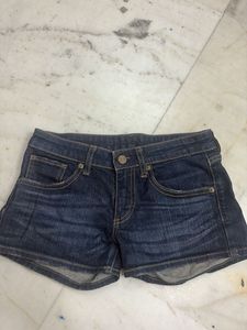 Uniqlo low waist Denim Shorts