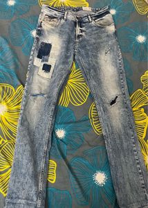 SPYKAR MEN’S Distressed Patch Jeans