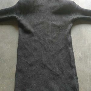 Chic Black Ribbed Turtleneck Inner