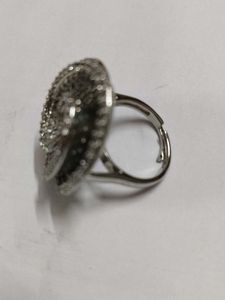 Sparkling Spiral Ring