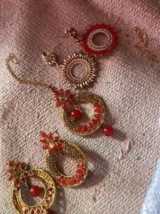 Stunning Red &amp; Gold Maang Tikka &amp; Earring Set