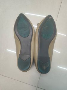 Elegant Olive Green Ballet Flats
