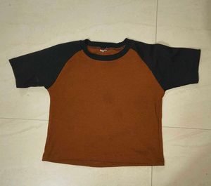 Stylish Two-Tone Cropped Top