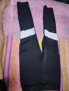 Gym Thighs Black &amp; White Panel Leggings