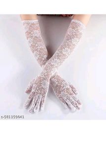 Elegant Lace Gloves
