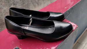 Stregus Classic Black Pumps - Size 39
