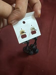 Stylish Black Jhumka Earrings
