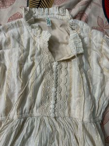 Elegant White Kurta with Metallic Stripes