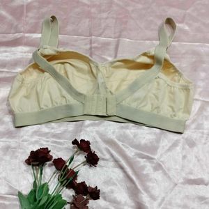 Comfortable cream Bra