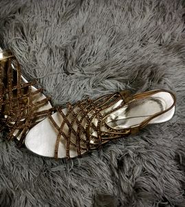 Sandal