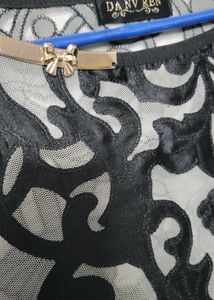 Elegant Black Embroidered Kurta