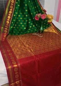 Elegant Red & Green Silk Saree Sholder butee