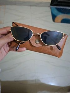 RayBan(first copy) Stylish Gold-Frame Sunglasses w
