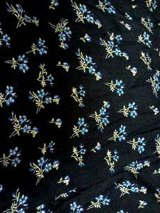💚💙BLACK FLORAL SKIRT