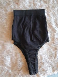 Comfortable Black Sports Bra