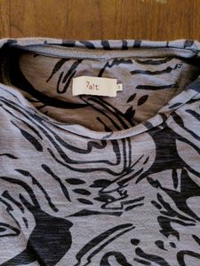 Unique Abstract Print T-Shirt