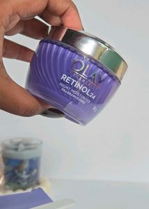 Olay Regenerist Retinol24 Night Moisturiser