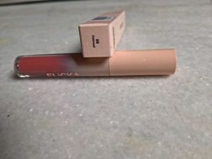 Flicka Liquid Lipstick + Kohl Eye pencil