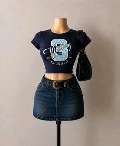 CROPPED BLOKETTE TSHIRT ⚽(COMPLETELY NEW)