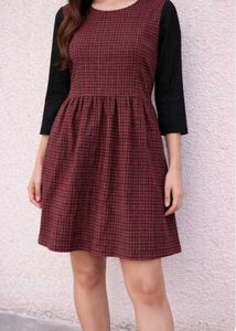 Girls Plaid Dress with Sleeves(Bust-32)