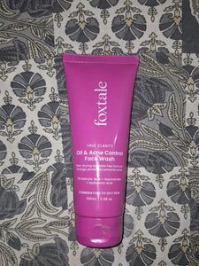 foxtale oil & acne control face wash