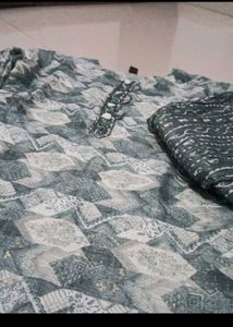 Elegant Green Kurta Set with Embellishments