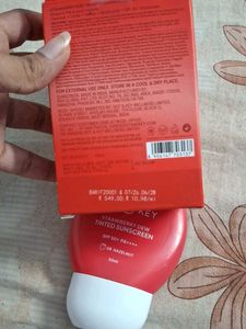 Dot &amp; Key Strawberry Dew Tinted Sunscreen SPF 50