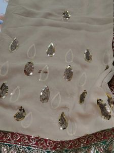 i am selling saree with blouse