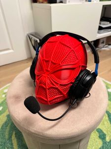 Spiderman Ball 3d printed for headphone